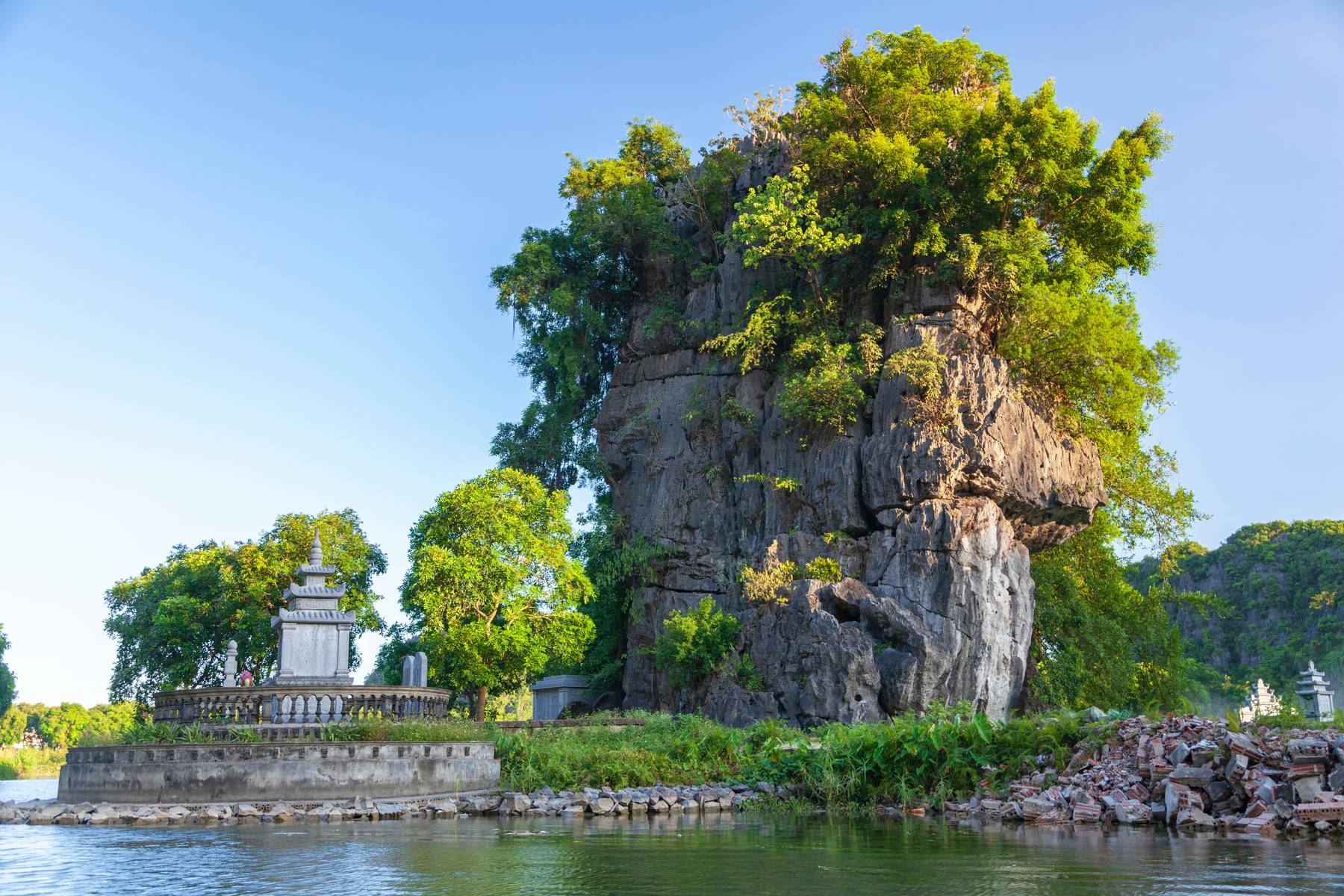 Tour 1 Ngày Cố Đô Hoa Lư - Tam Cốc Ninh Bình 